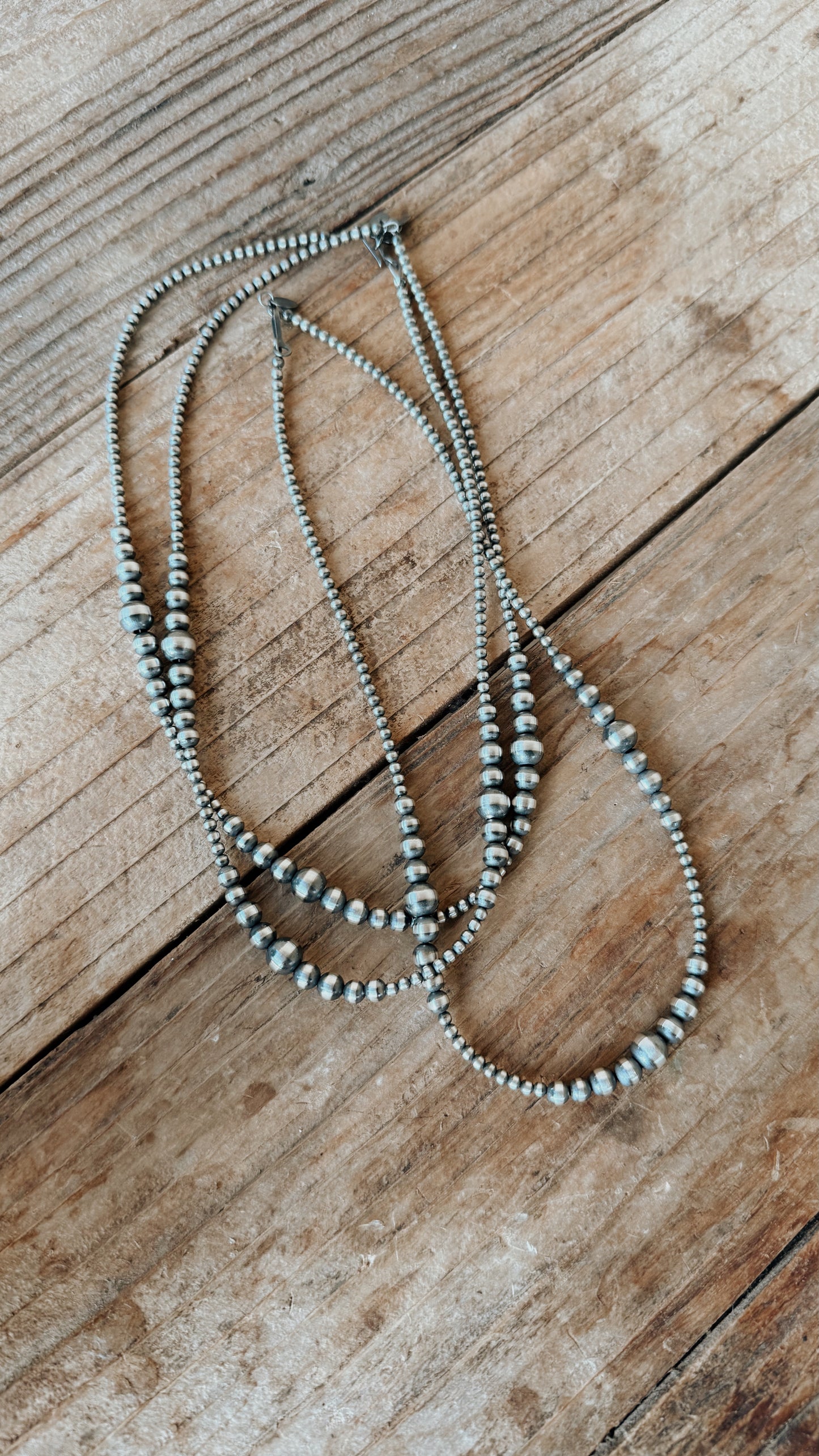 Navajo Sterling Silver Pearls Round Pattern (18in)