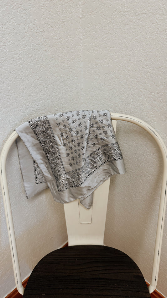 The Paisley (Gray)