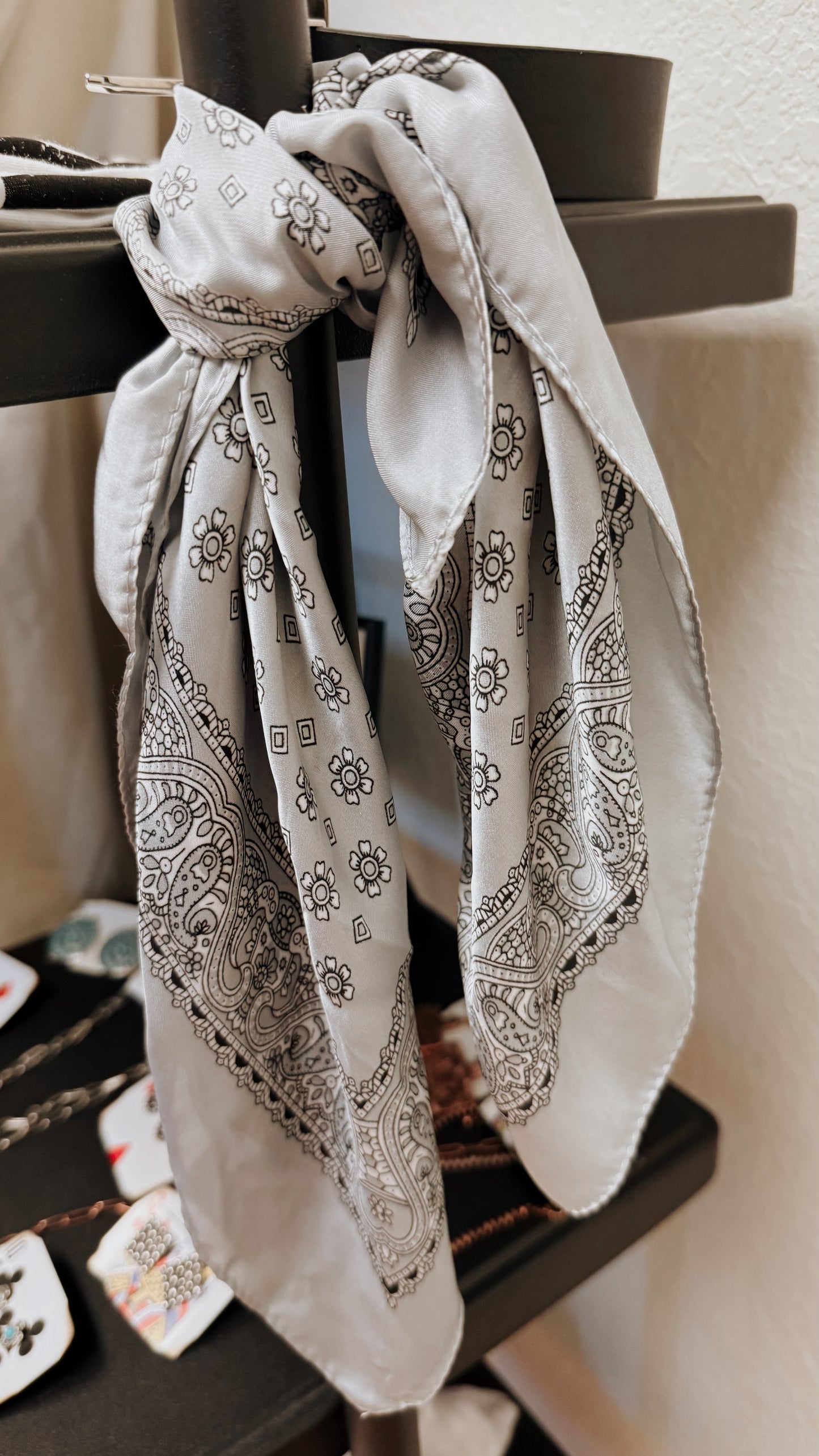 The Paisley (Gray)